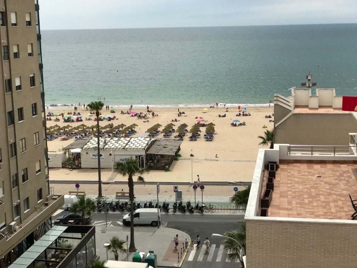 Masai Victoria Beach. A 100 metros de la playa. Cádiz Exterior foto